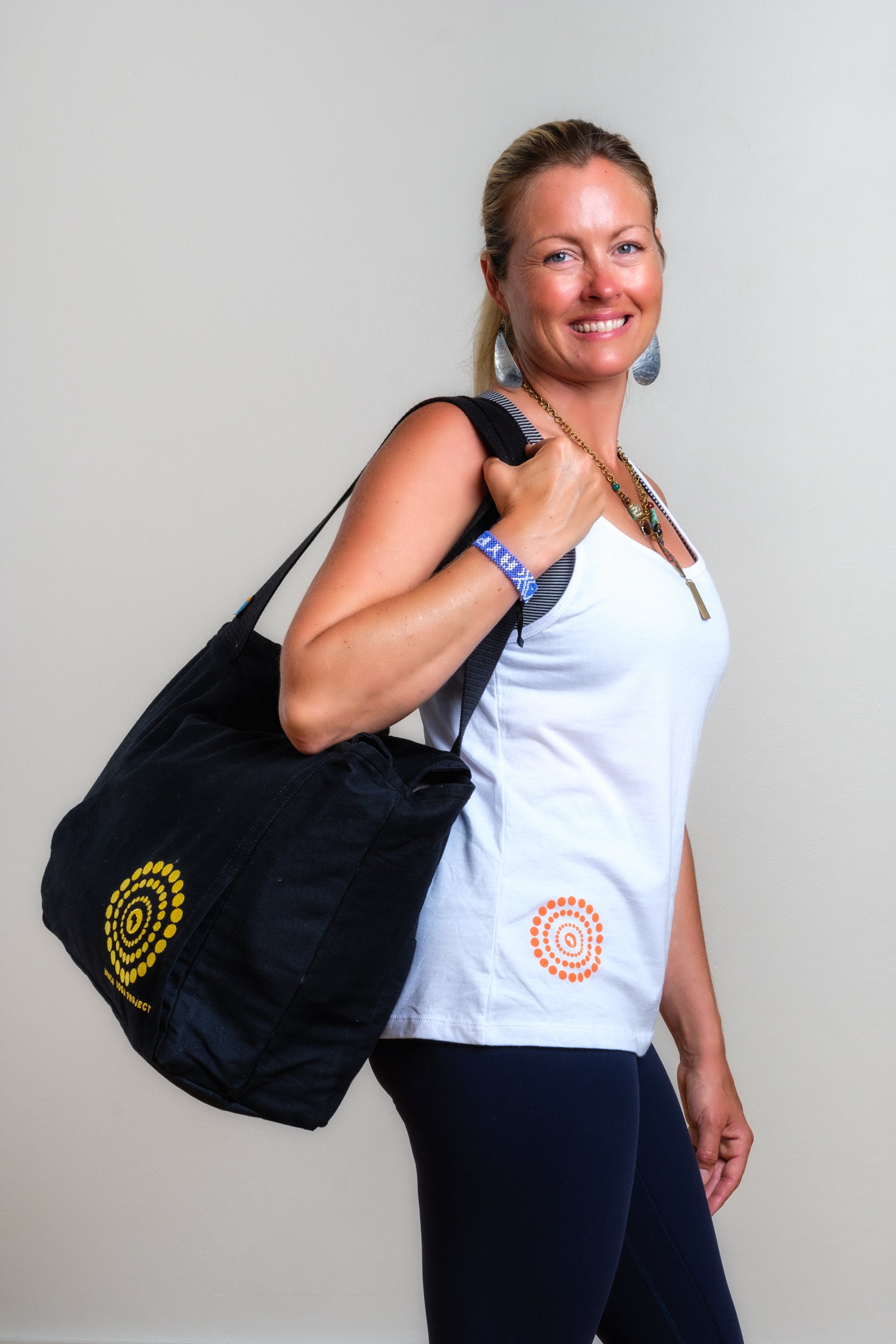 CANVAS AYP MESSENGER BAG